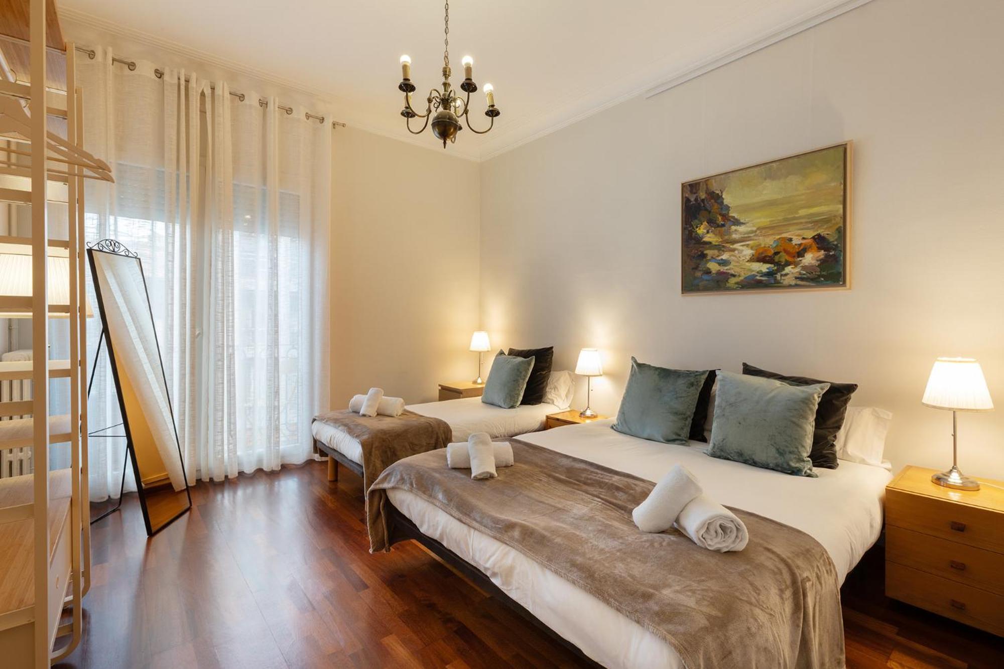 Large & Beautiful Apartment 4Min From Passeig De Gracia Barcelona Exterior foto
